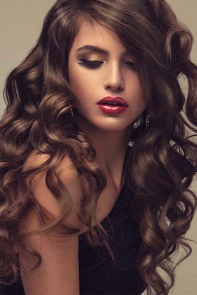 Popular Hairstyles for Long Curly Hairs in 2022