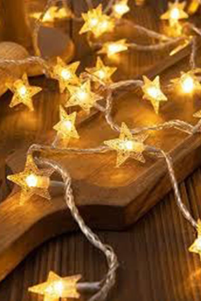 Star-shaped string lights